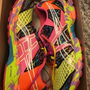 ASICS GEL-NOOSA TRI 8